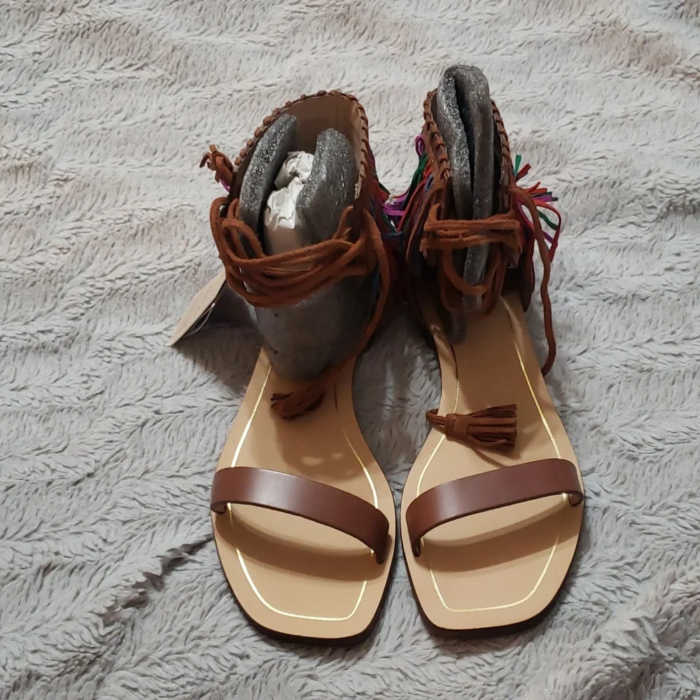 Sandals - Picture 2 of 5